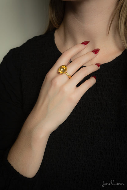 The Helios Granulation Ring, Yellow Gold