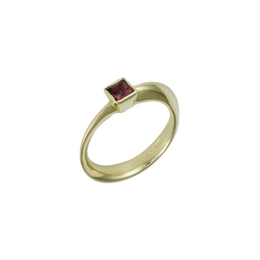 African Spinel Ring Design, Yellow Gold