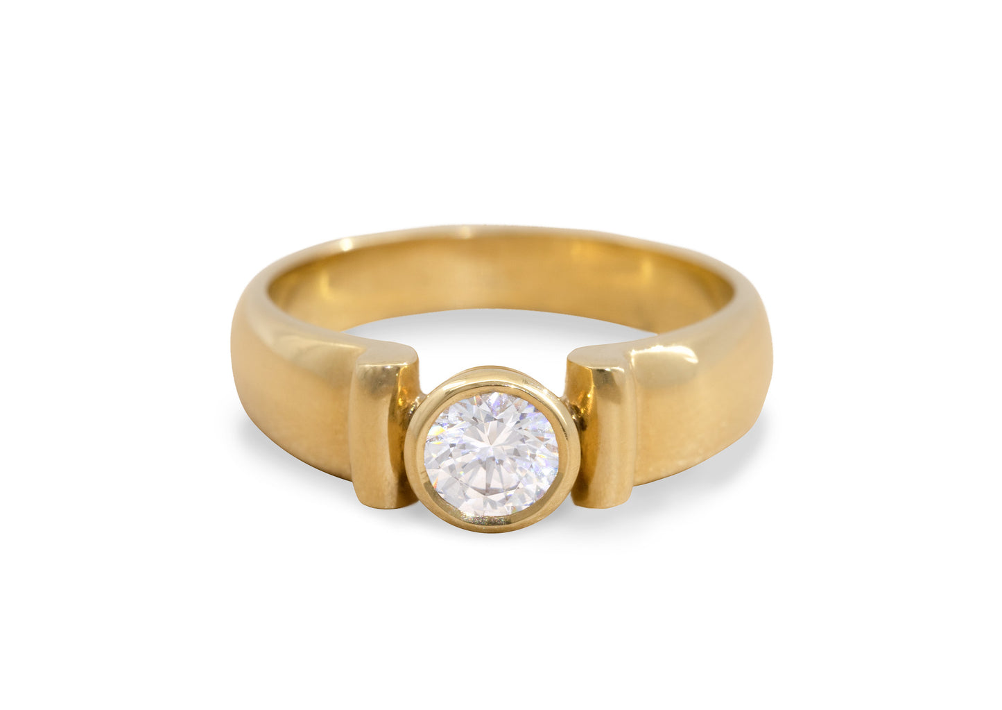 Scroll Solitaire Diamond ring, Yellow Gold