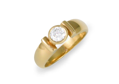 Scroll Solitaire Diamond ring, Yellow Gold