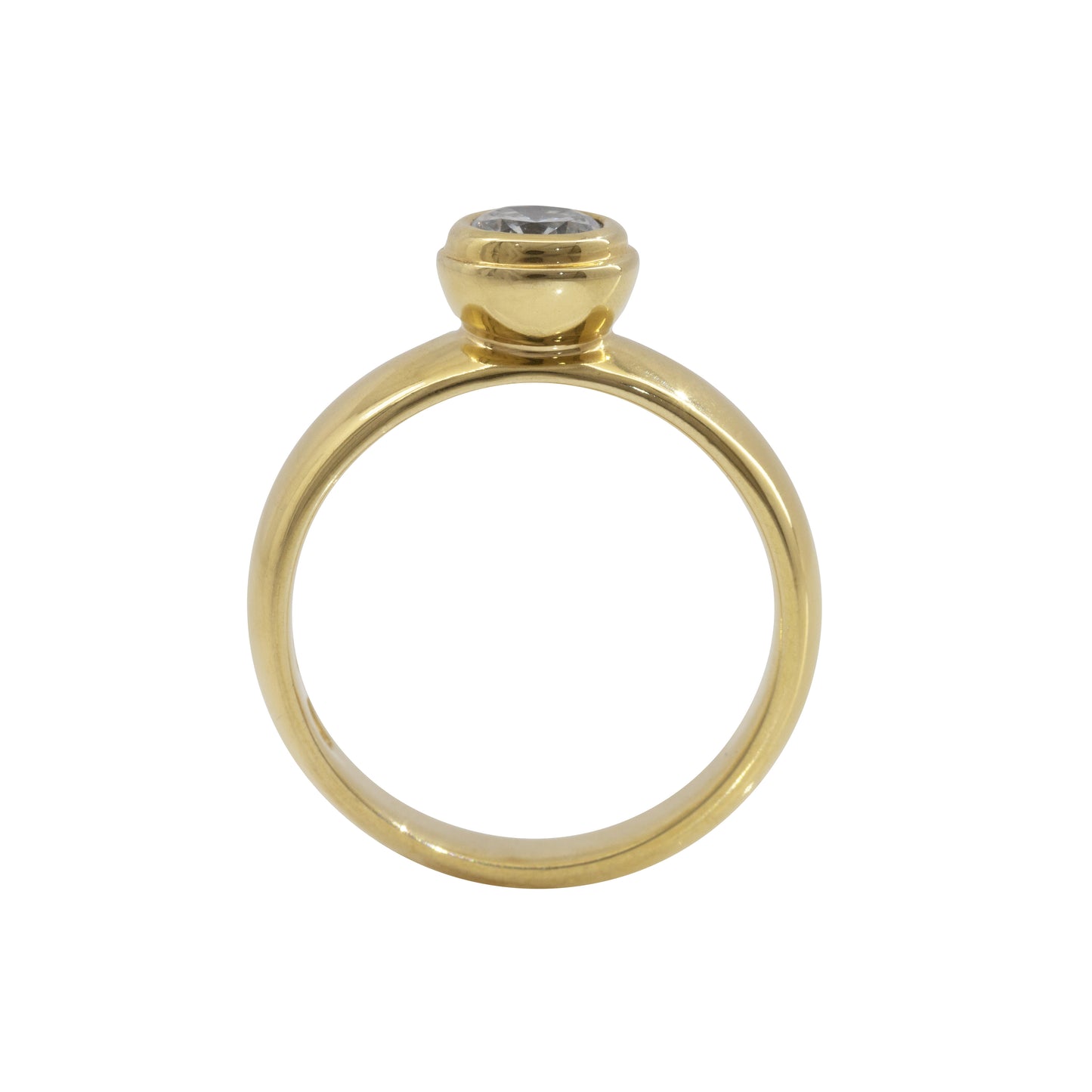 Diamond solitaire in 18ct Yellow gold