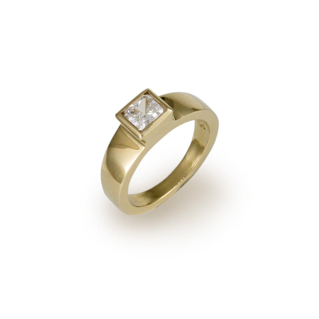 Diamond Solitaire Ring, Yellow Gold