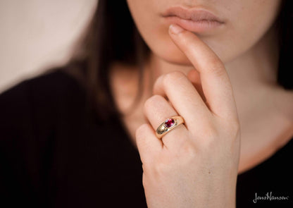 JW102 Gemstone Ring, Yellow Gold