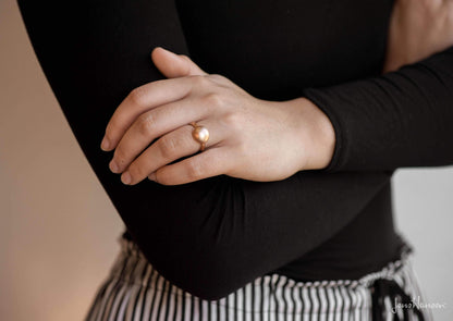 Button Ring, Red Gold