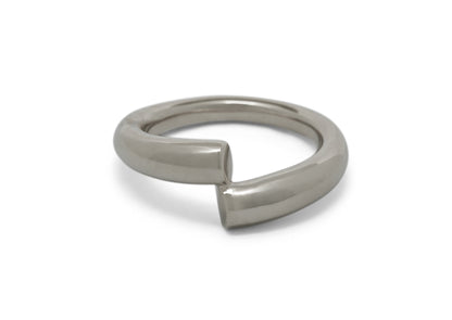 JW99 Dress Ring, White Gold & Platinum