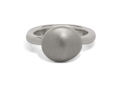 Button Ring, White Gold & Platinum